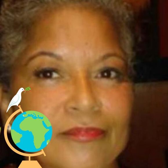 Meet your Posher, Mitzi - Picture 1 of 1